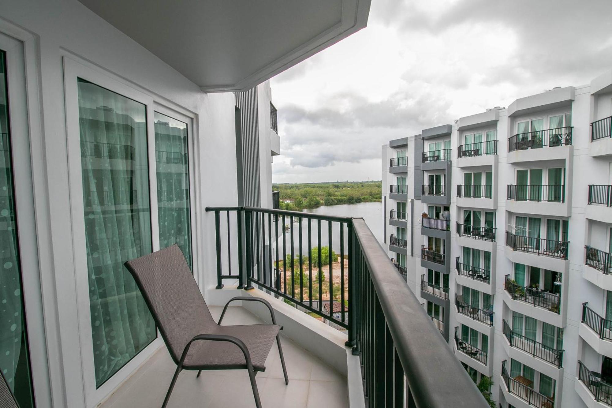 Mantra Beach Condominium Suite - Mae Phim Ban Tha Fat Екстер'єр фото
